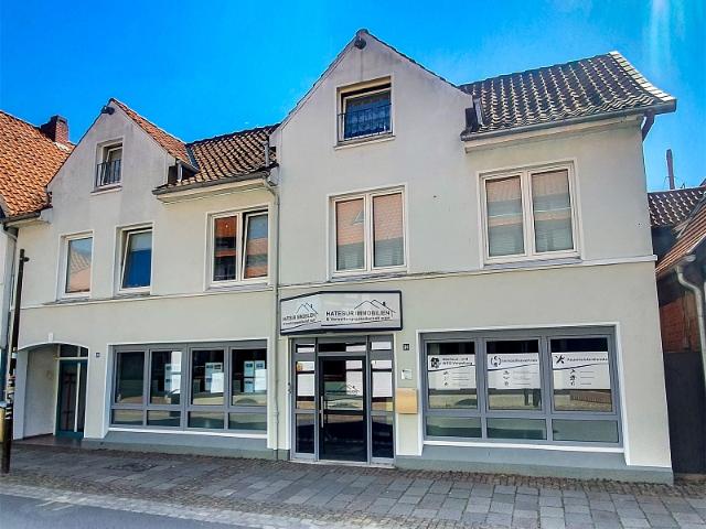 2 Zimmer Dachgeschosswohnung in Nienburger Innenstadt