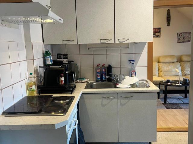 2 Zimmer Dachgeschosswohnung in zentraler Lage zu vermieten