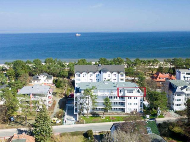 2 Zimmer Dachgeschoss Appartement mit Dachterrasse und teilweisem Seeblick fast am Strand