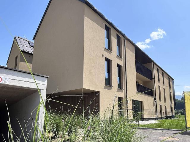 2 Zimmer Dachgeschoss Wohnung!