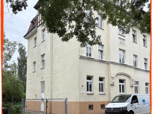 2 Zimmer Dachgeschoss Wohnung in Zwickau Marienthal zu vermieten!