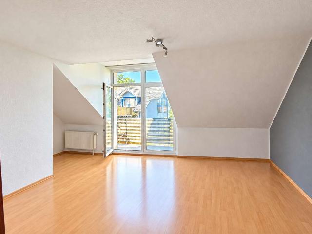 2 Zimmer Dachgeschoss Wohnung mit Balkon in Leimen