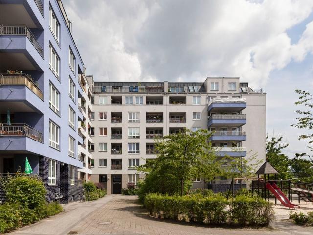 2 Zimmer Dachgeschoss Wohnung mit Terrasse und Blick über Berlin!