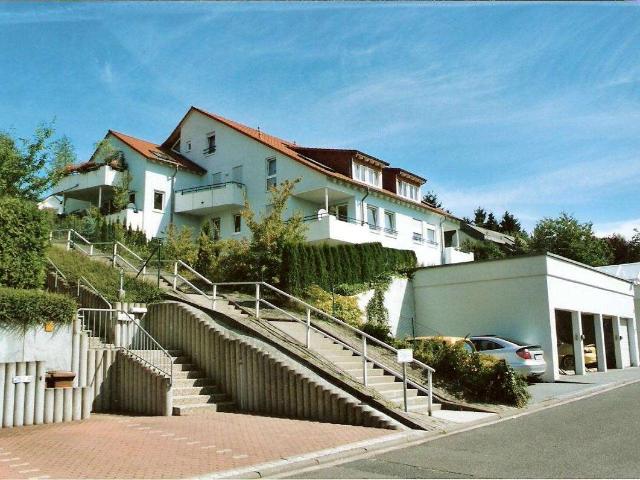 2 Zimmer Dachstudio in Bestlage von Bad Schwalbach
