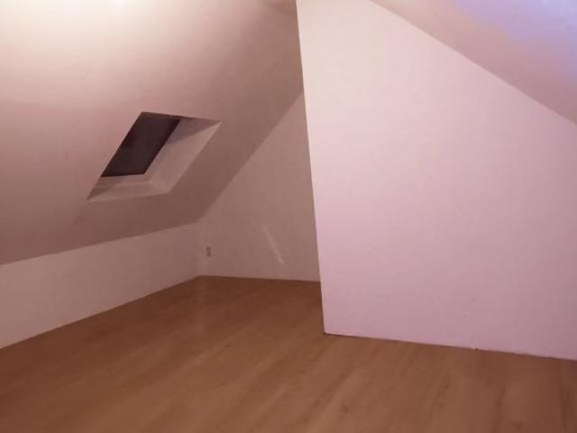 2 Zimmer DG Wohnung in Mehrfamilienhaus, Berliner Str. in Essen
