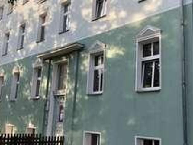 2 Zimmer DG Wohnung in Berlin Adlershof mit 2 Stellplätzen