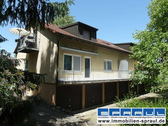 2 Zimmer DG Wohnung in ruhiger Lage von Friedrichshafen, perfekt für ZU Studenten