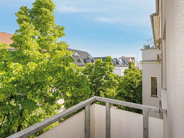 2 Zimmer Doppelbalkon Wohnung provisionsfrei dicht Kudamm zu verkaufen