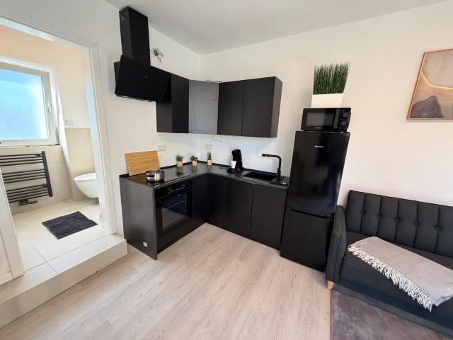 2 Zimmer EG Wohnung mit Terrasse*voll möbliert & alles INKLUSIVE*, Bochum Amsterdam Apartments for Rent