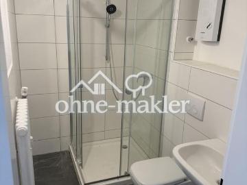 2 Zimmer EG Wohnung mit Balkon kernsaniert 63qm