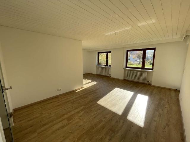2 Zimmer EG Wohnung mit Blick ins Grüne, Seenähe  als Ferienwohnung geeignet