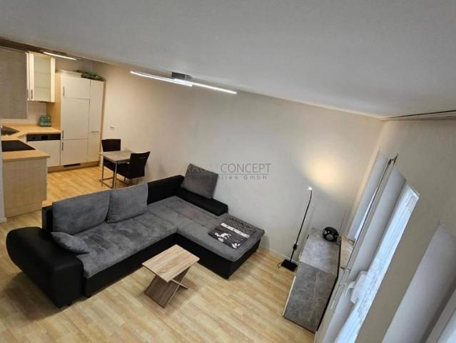 2 Zimmer EG Wohnung mit großer Terrasse in der Reutlinger Altstadt