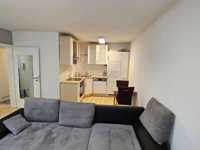 2 Zimmer EG Wohnung mit großer Terrasse in der Reutlinger Altstadt
