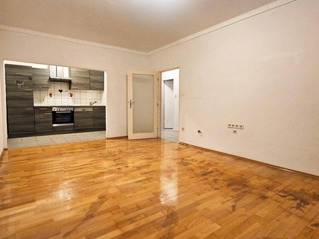 2 Zimmer Eigentumswohnung mit Loggia nahe Universitätsklinikum in St. Pölten