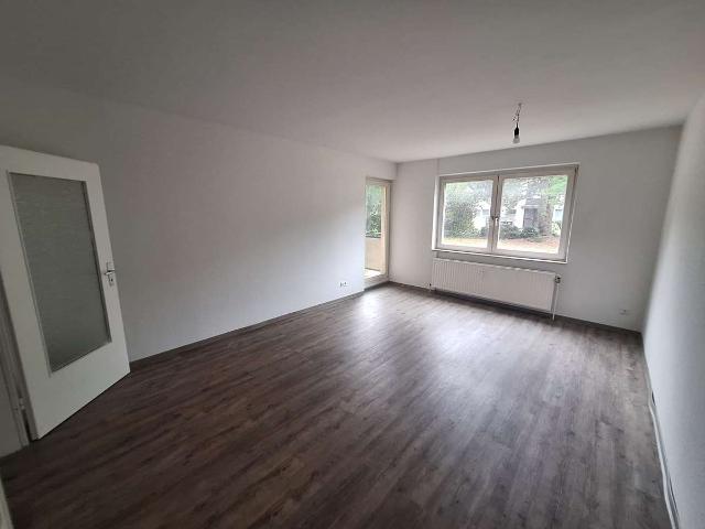 2 Zimmer Erdgeschoss Wohnung mit Balkon + 1 Monat mietfrei Sommeraktion