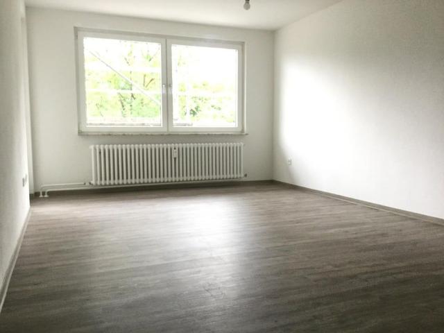 2 Zimmer Erdgeschosswohnung mit Balkon in Baumheide