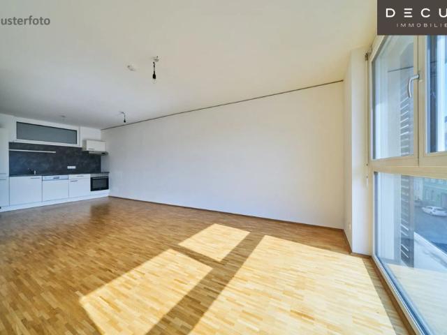 | 2 ZIMMER ERDGESCHOSSWOHNUNG MIT FREIFLÄCHE | NÄHE BAHNHOF