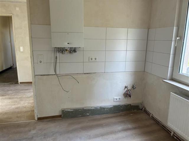 2 Zimmer Erdgeschosswohnung mit frisch saniertem Badezimmer