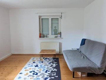 2 Zimmer Erdgeschosswohnung mit Garage und Einbauküche