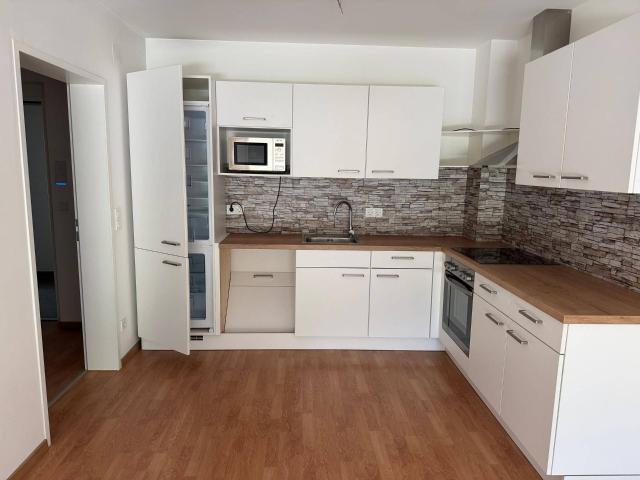 2 Zimmer Erdgeschosswohnung mit Garten und Terrasse