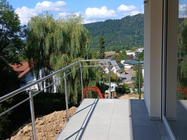2 Zimmer Erstbezug im Holzmassivhaus – mit Balkon & hochwertige Ausstattung