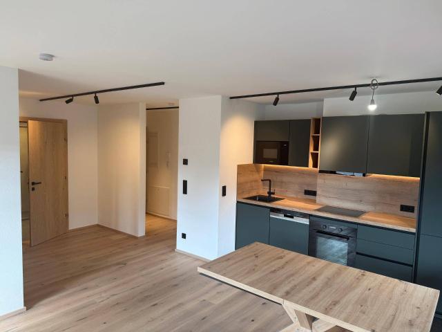 2 Zimmer Erstbezug in St. Johann in Tirol mit großem Balkon