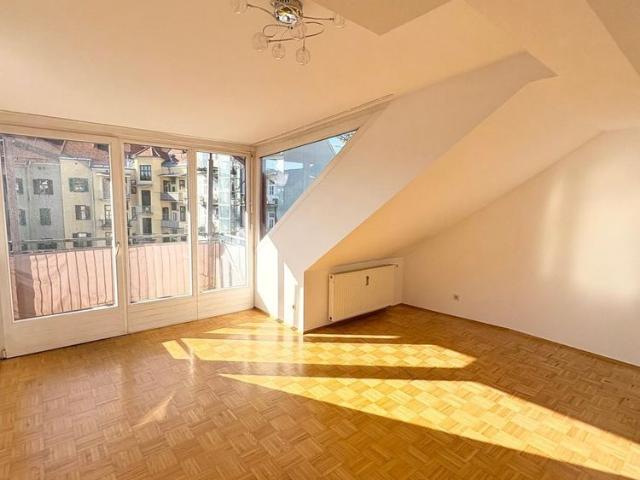 2 Zimmer Erstbezug nach Sanierung mit Balkon Provisionsfrei!