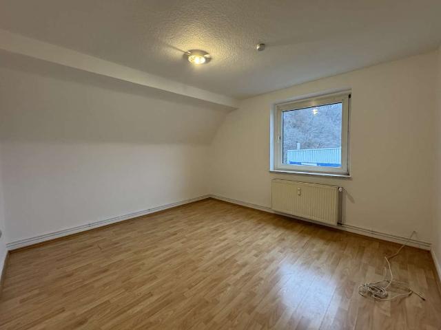 2 Zimmer gute Aufteilung Stellplätze Wetter