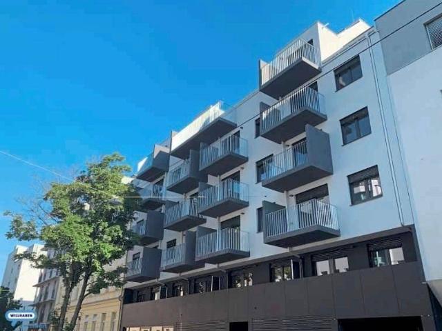 2 Zimmer im 4. Stock mit sonnigen Südwestbalkon Nähe UBahn