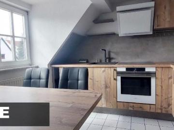 2 Zimmer im Dach mit Balkon