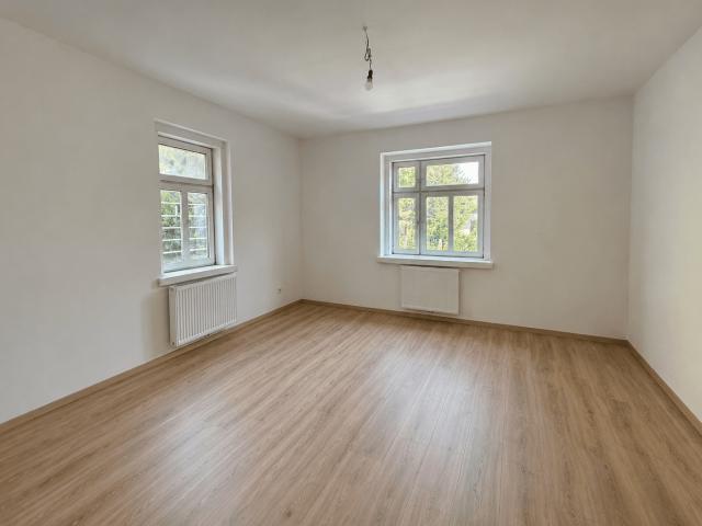 2 Zimmer im EG einer Villa Erstbezug