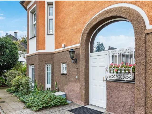 2 ZIMMER in TOP LAGE ! in Essen Rüttenscheid Bredeney