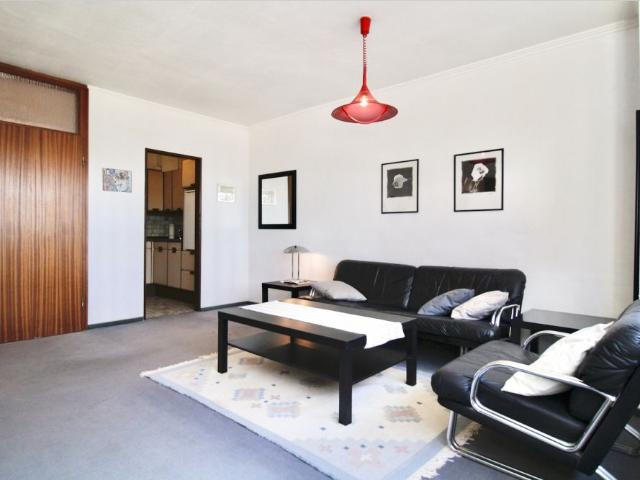 2 Zimmer in Düsseldorf