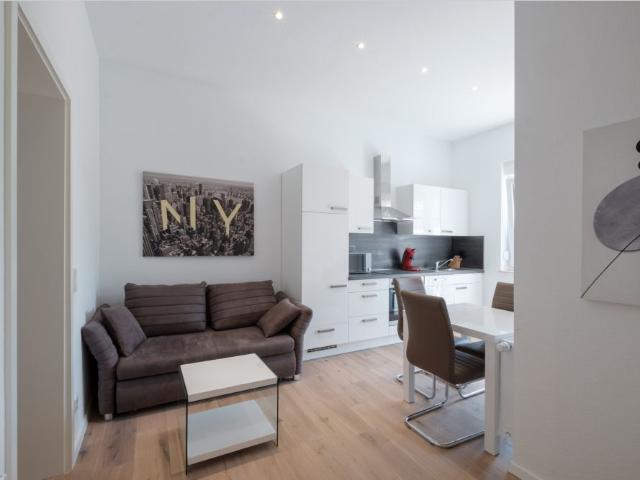 2 Zimmer in Düsseldorf