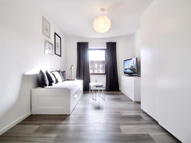 2 Zimmer in Düsseldorf