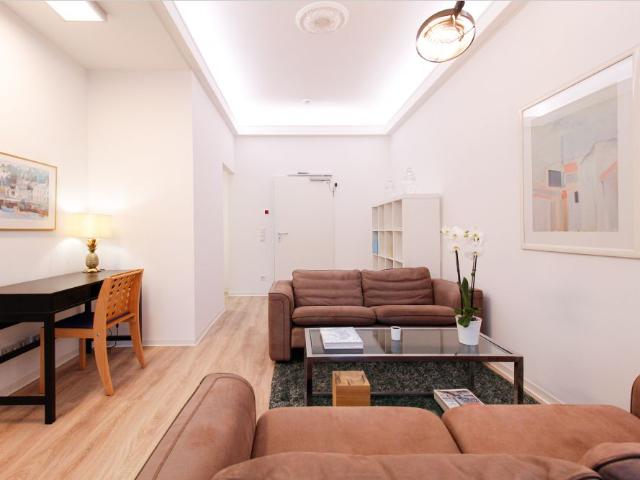 2 Zimmer in Düsseldorf