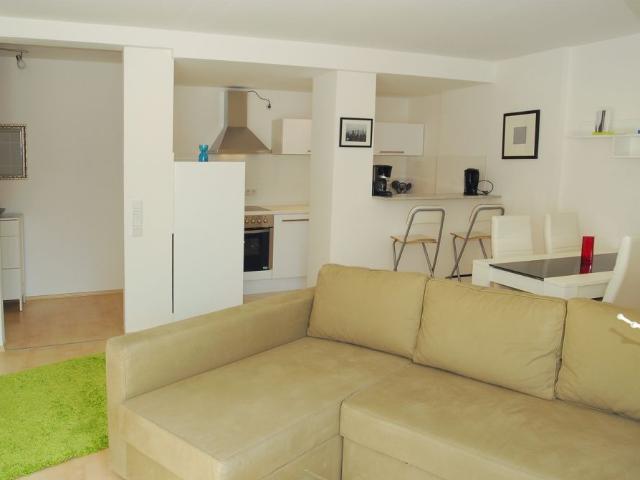 2 Zimmer in Düsseldorf