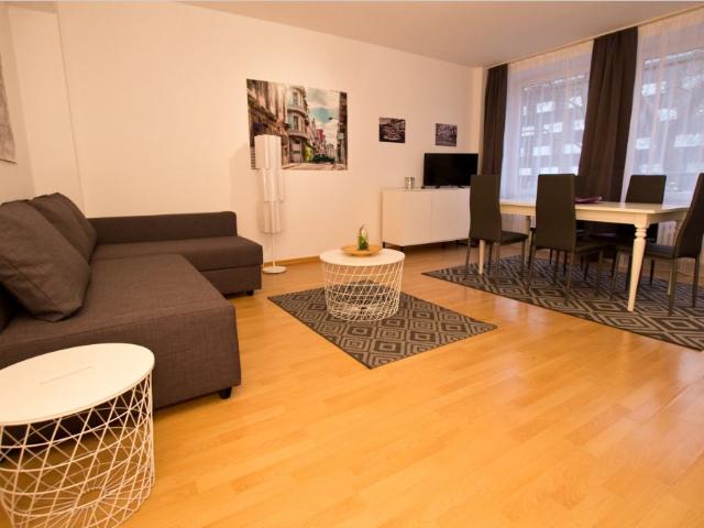 2 Zimmer in Düsseldorf
