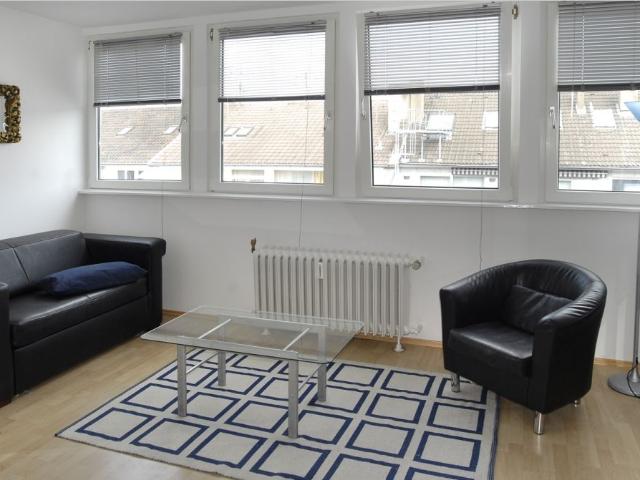 2 Zimmer in Düsseldorf