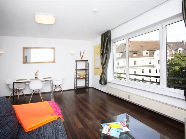 2 Zimmer in Düsseldorf
