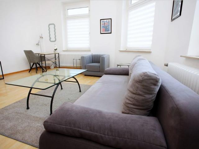 2 Zimmer in Düsseldorf