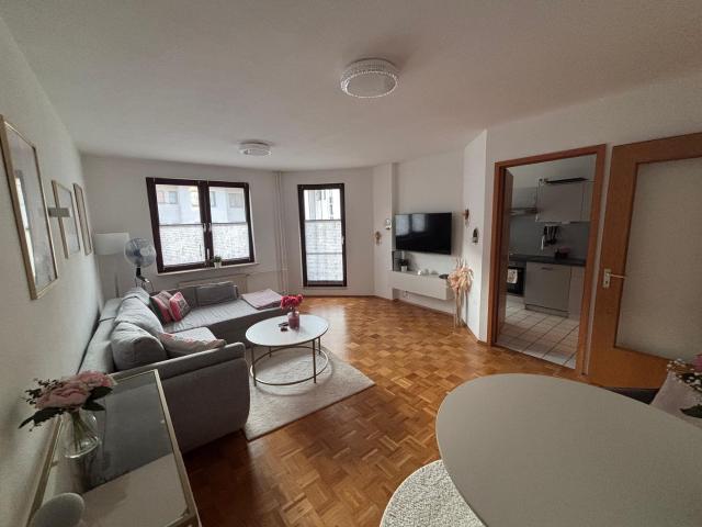 2 Zimmer in Strausberg mit Einbauküche und Balkon