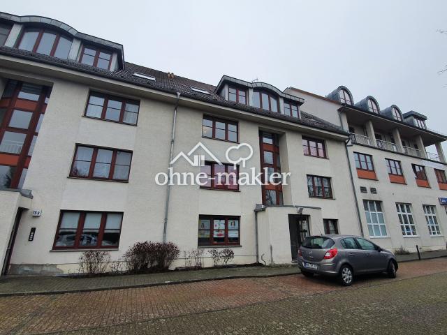 2 Zimmer in Strausberg mit Einbauküche und Balkon
