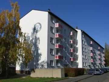 2 Zimmer, Küche, Bad, Balkon, 4.OG links