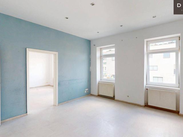 | 2 ZIMMER | LICHTDURCHFLUTET | VIEL POTENTIAL |