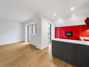 2 ZIMMER MAISONETTENWOHNUNG mit großzügiger Terrasse auf Wohnebene