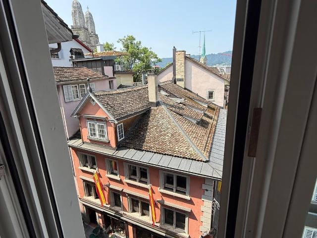 2½ ZIMMER MAISONETTEWOHNUNG IN ZÜRICH KREIS 1 ALTSTADT, MÖBLIERT, TEMPORÄR