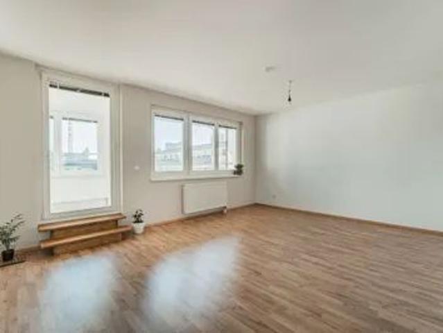 2 Zimmer Mietwohnung mit Loggia & Garagenstellplatz