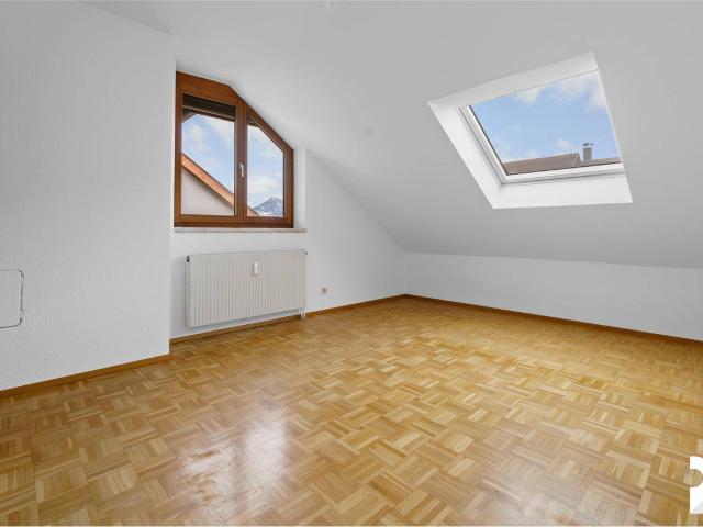 2 ZIMMER MIETWOHNUNG MIT LOGGIA & TIEFGARAGENPLATZ