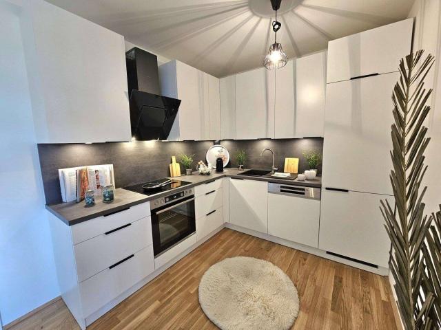 2 Zimmer Mietwohnung NEUBAU Straßwalchen mit Tischlerküche, Balkon West